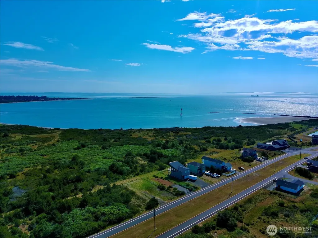 1376 E Ocean Shores Boulevard SW Ocean Shores WA 98569