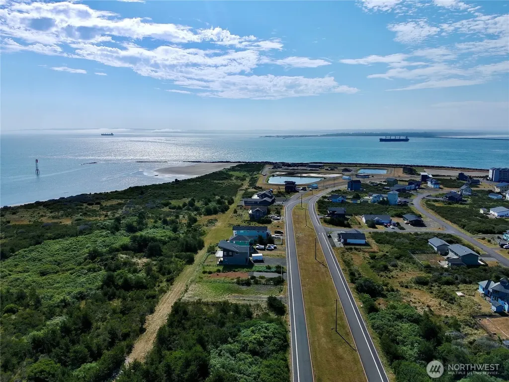 1376 E Ocean Shores Boulevard SW Ocean Shores WA 98569