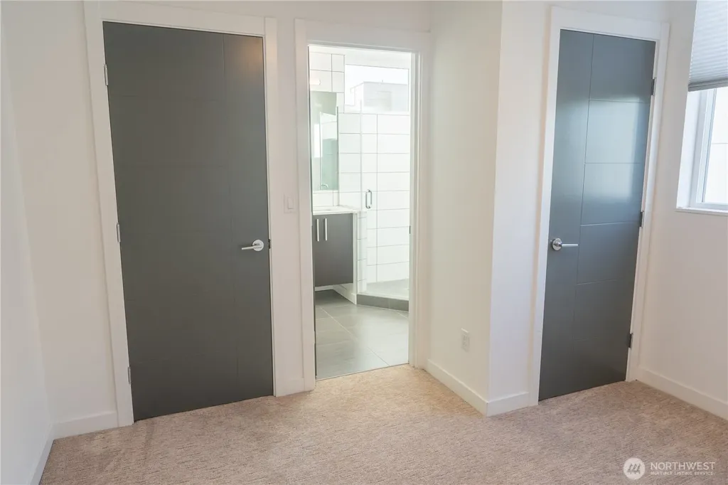 2614 SW Genesee Street Seattle WA 98126