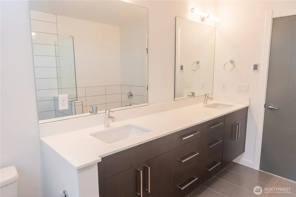 2614 SW Genesee Street Seattle WA 98126
