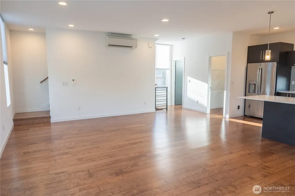 2614 SW Genesee Street Seattle WA 98126