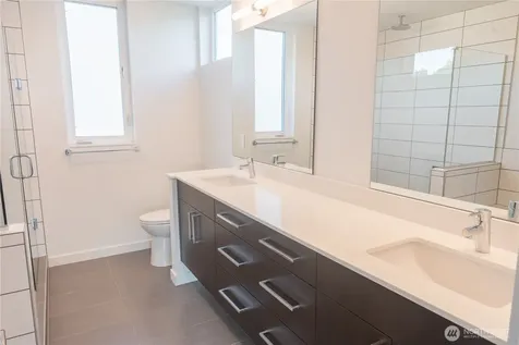 2614 SW Genesee Street Seattle WA 98126