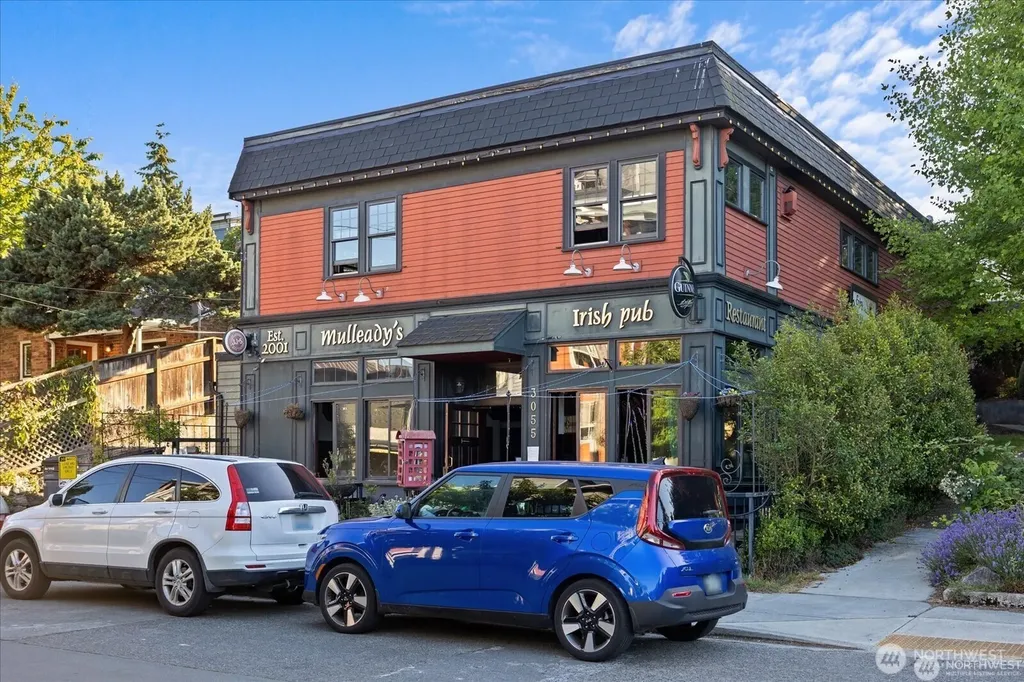 3045 21st Avenue W Seattle WA 98199