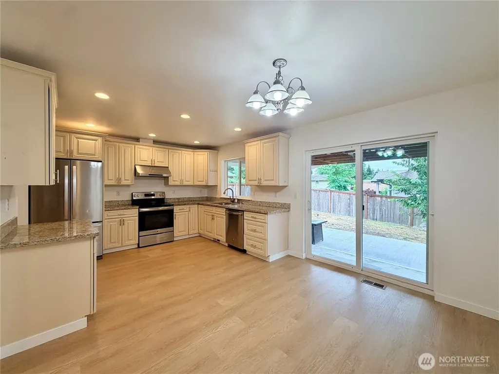 1034 S 74th Street Tacoma WA 98408