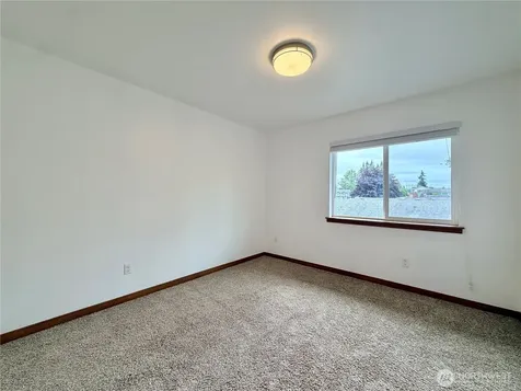 1034 S 74th Street Tacoma WA 98408