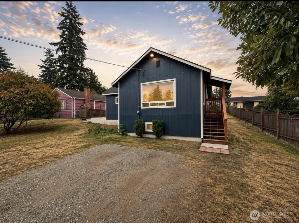 5523 S Leo Street Seattle WA 98178