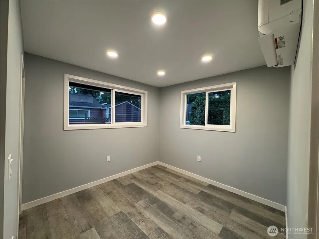 5523 S Leo Street Seattle WA 98178