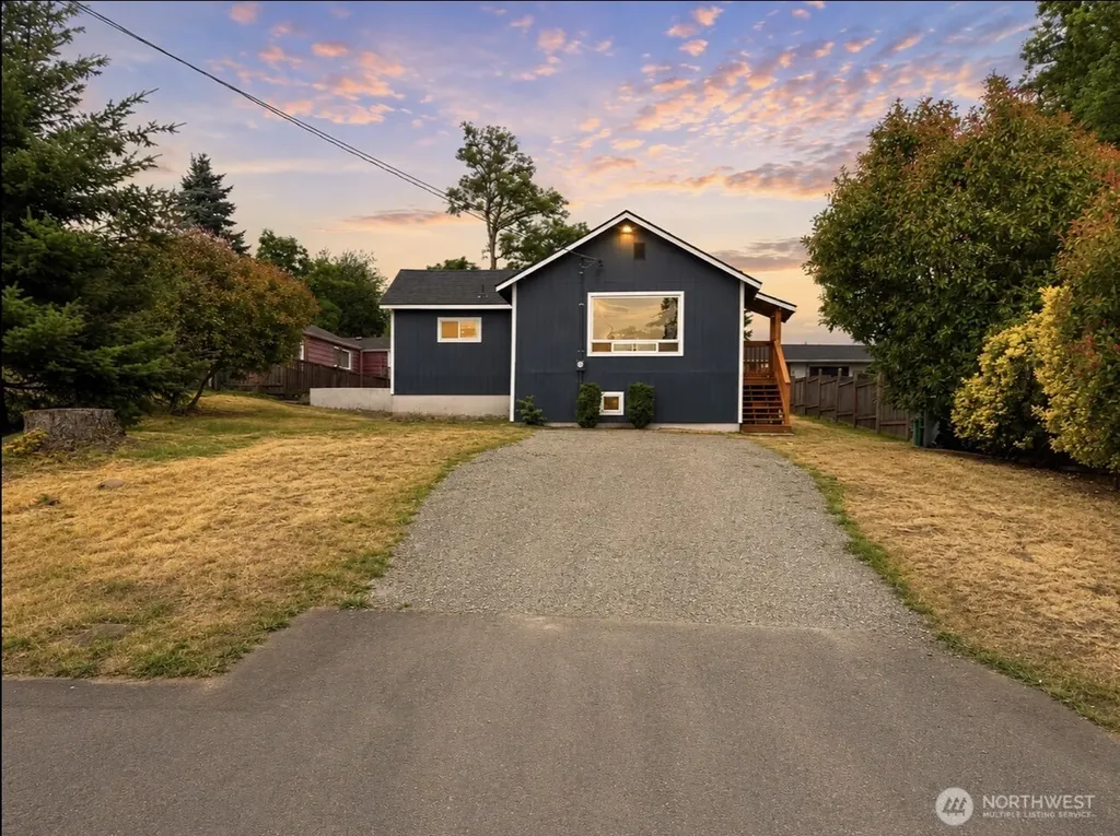 5523 S Leo Street Seattle WA 98178