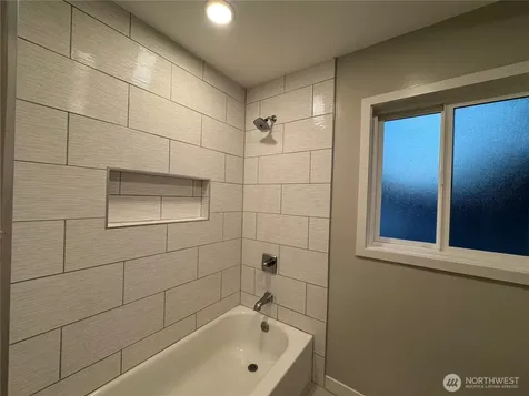 5523 S Leo Street Seattle WA 98178