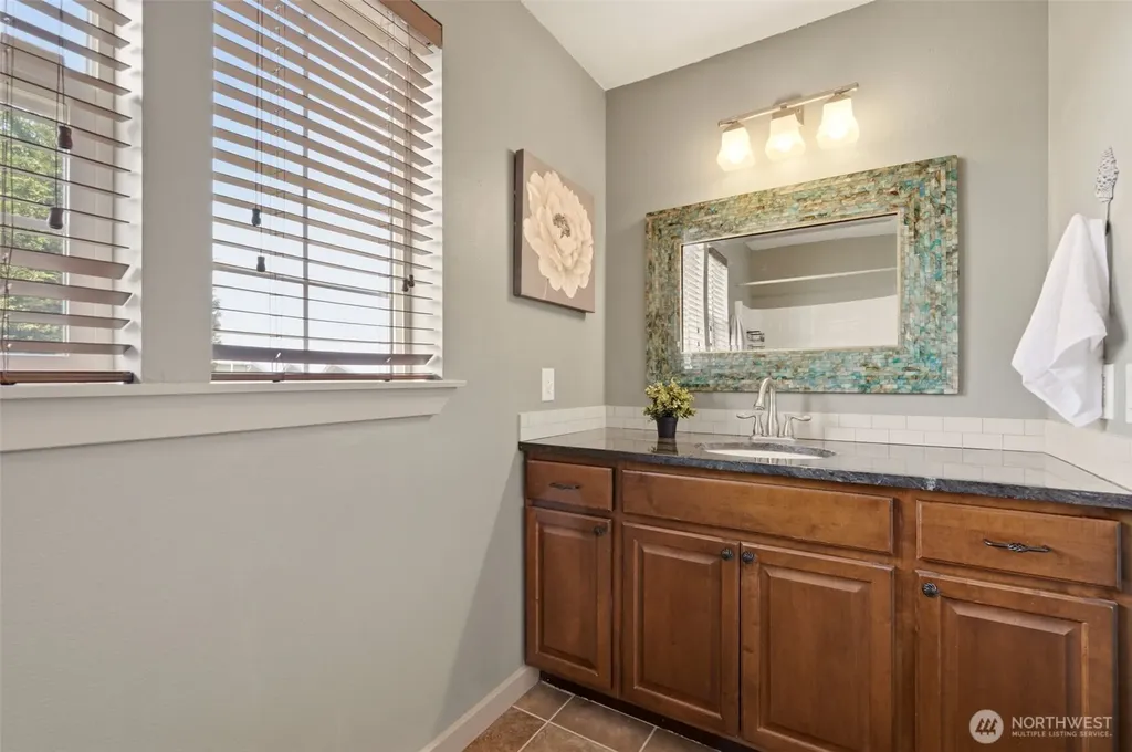 18811 103rd Avenue E Puyallup WA 98374