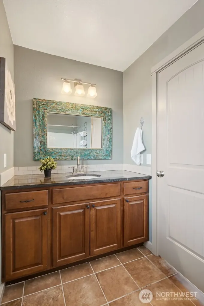 18811 103rd Avenue E Puyallup WA 98374