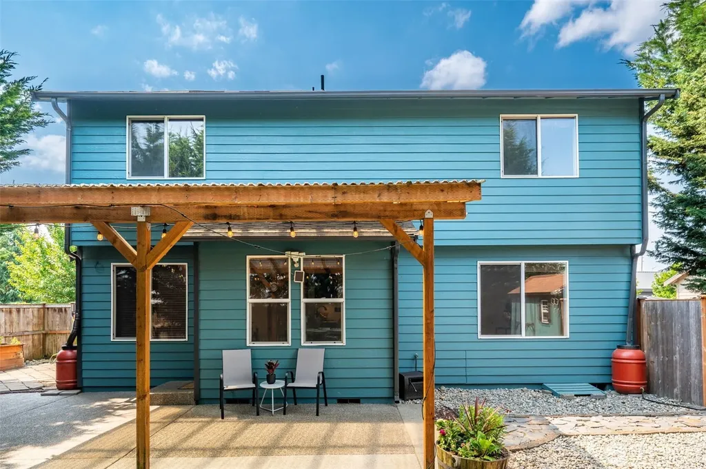 18811 103rd Avenue E Puyallup WA 98374