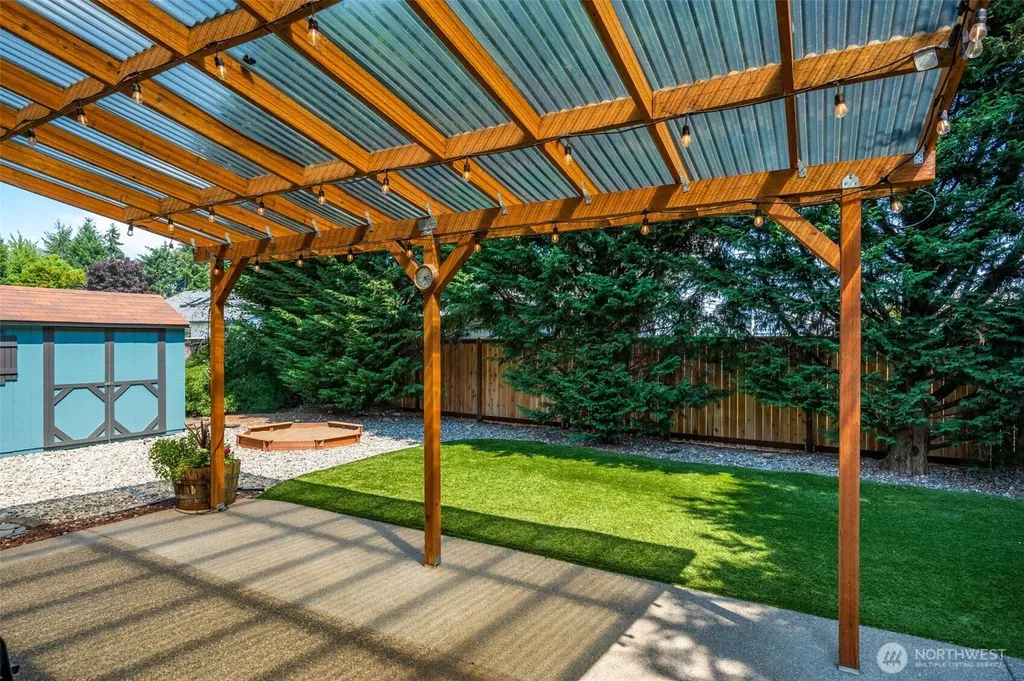 18811 103rd Avenue E Puyallup WA 98374