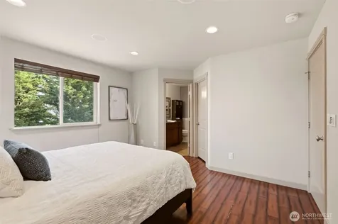 18811 103rd Avenue E Puyallup WA 98374