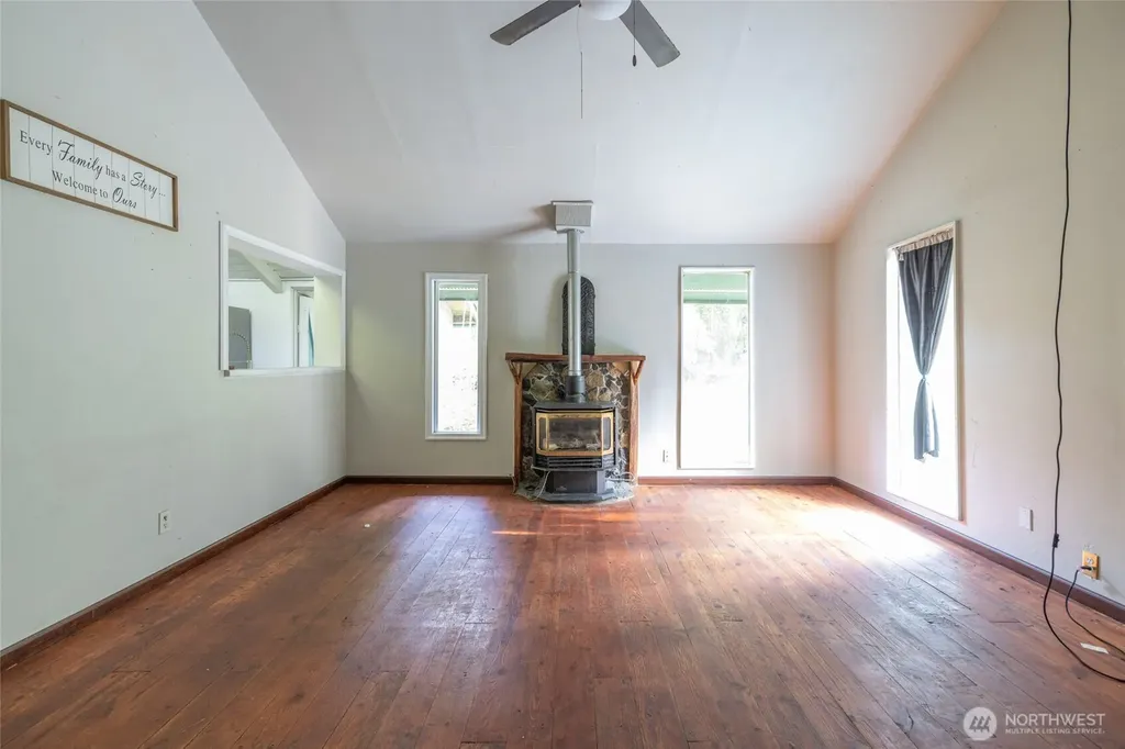14784 Mountain View Lane Concrete WA 98237