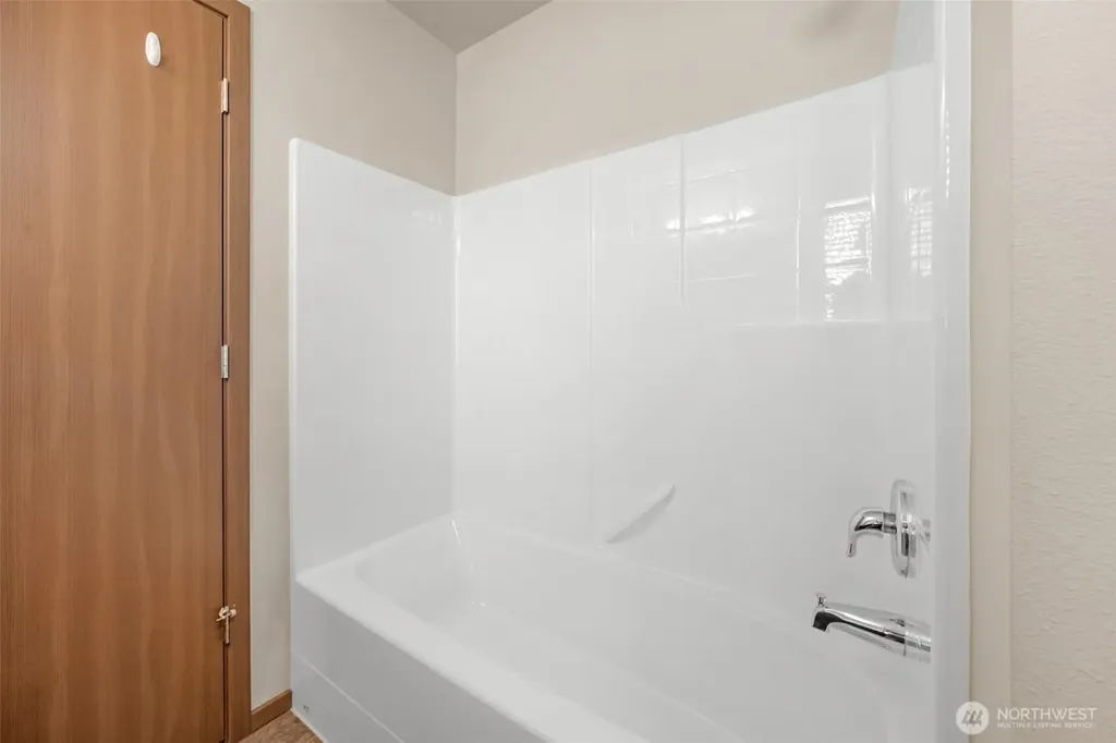 7515 100th Street NE Marysville WA 98270