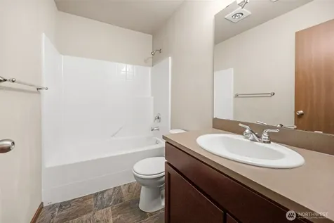 7515 100th Street NE Marysville WA 98270