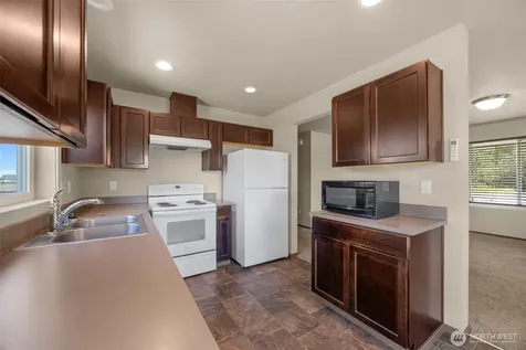 7515 100th Street NE Marysville WA 98270