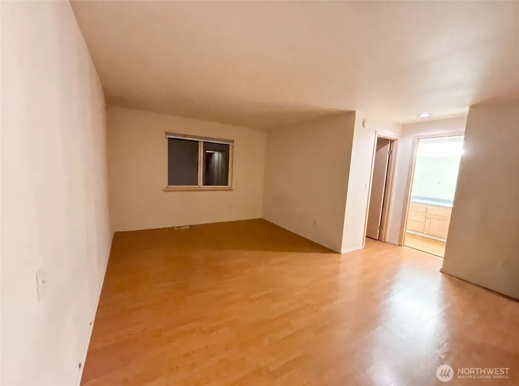 12531 81st Place NE Kirkland WA 98034