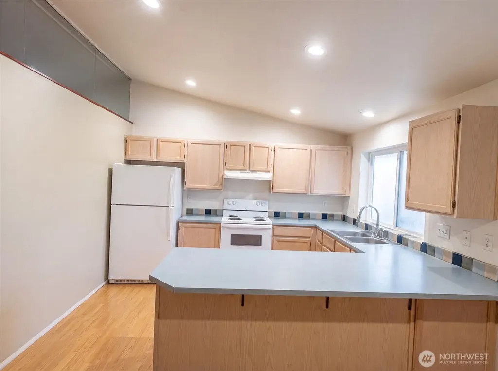 12531 81st Place NE Kirkland WA 98034