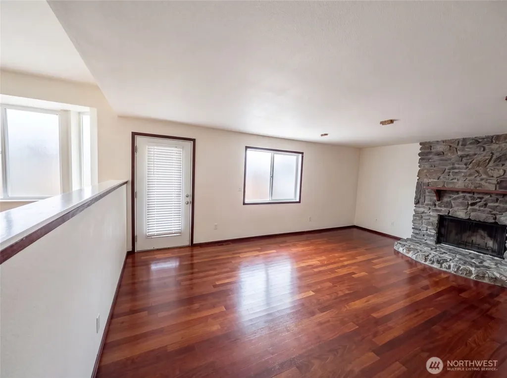12531 81st Place NE Kirkland WA 98034