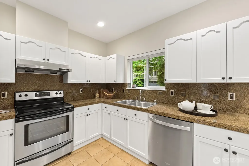 9205 177th Place NE Redmond WA 98052