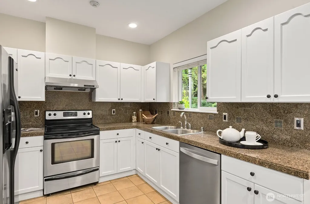 9205 177th Place NE Redmond WA 98052