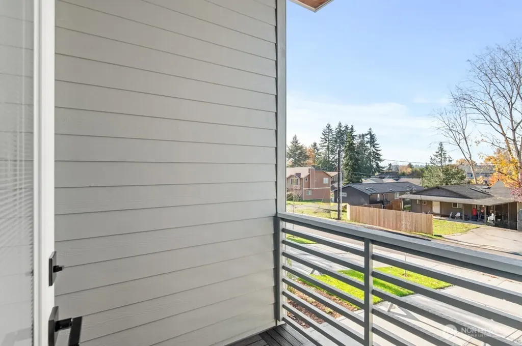 6609 S 128th Street Seattle WA 98178