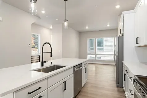 6609 S 128th Street Seattle WA 98178