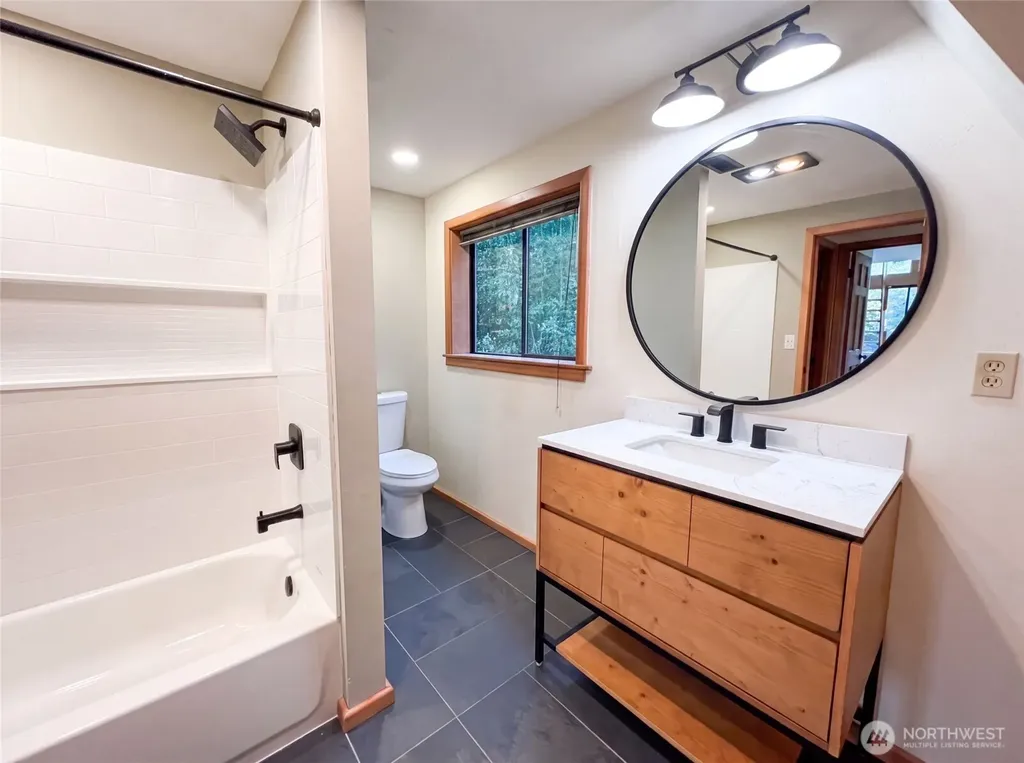 4510 244th Street Vashon WA 98070