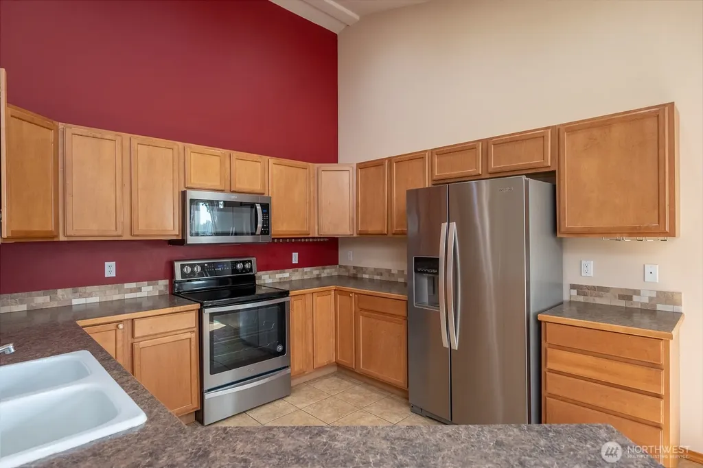 211 E Inglewood Drive Moses Lake WA 98837