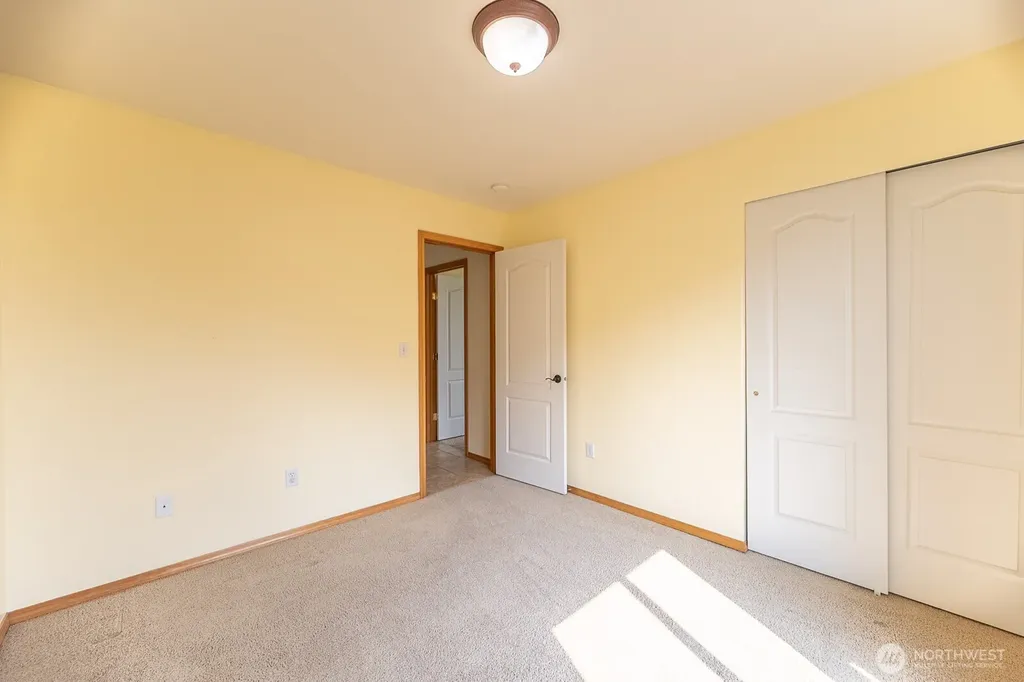 211 E Inglewood Drive Moses Lake WA 98837