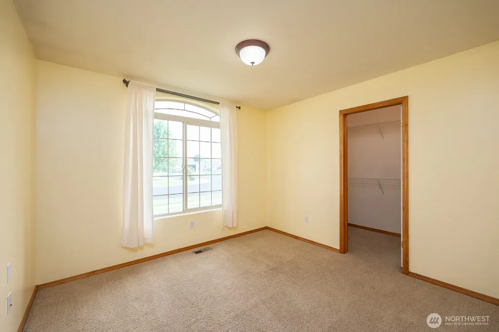 211 E Inglewood Drive Moses Lake WA 98837