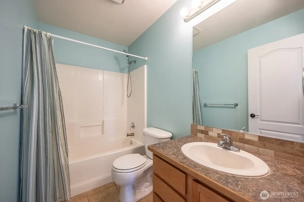 211 E Inglewood Drive Moses Lake WA 98837
