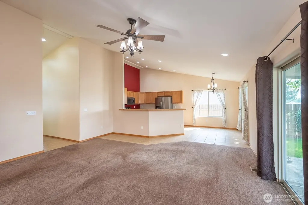 211 E Inglewood Drive Moses Lake WA 98837