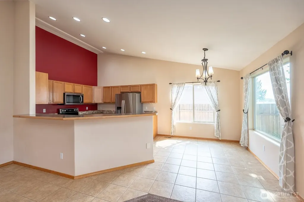 211 E Inglewood Drive Moses Lake WA 98837
