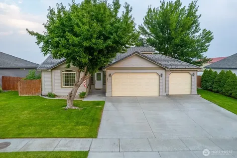 211 E Inglewood Drive Moses Lake WA 98837