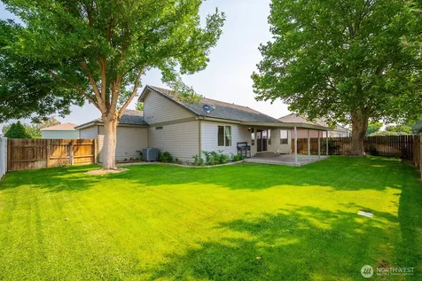 211 E Inglewood Drive Moses Lake WA 98837