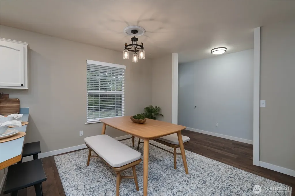 2033 Navy Lane Oak Harbor WA 98277