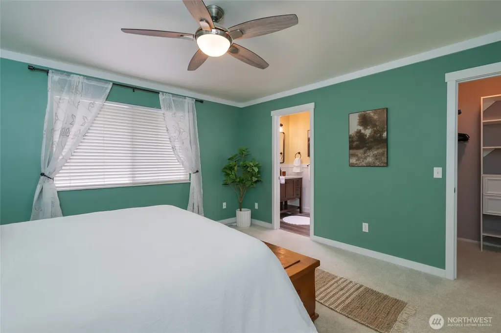 2033 Navy Lane Oak Harbor WA 98277