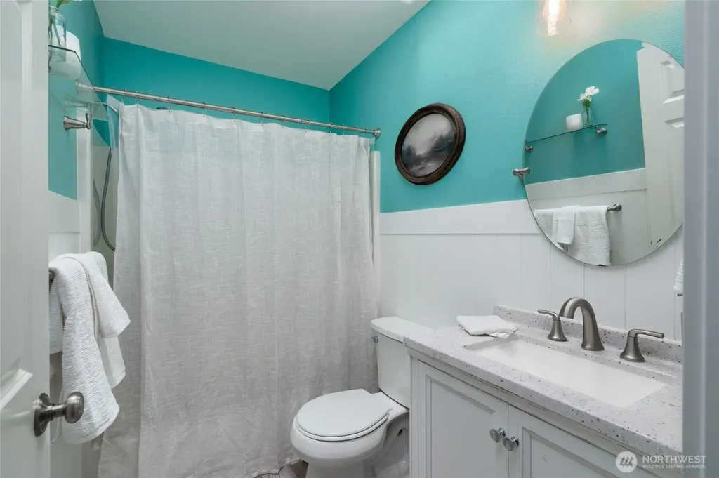 2033 Navy Lane Oak Harbor WA 98277