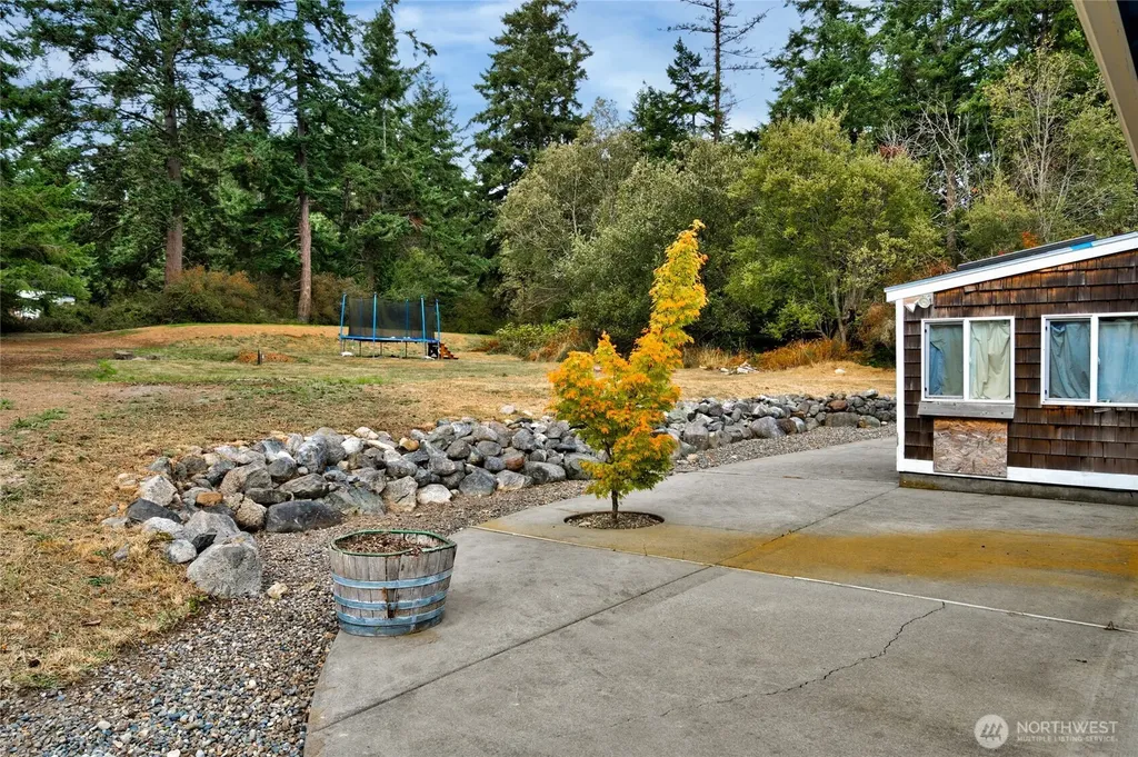 2033 Navy Lane Oak Harbor WA 98277