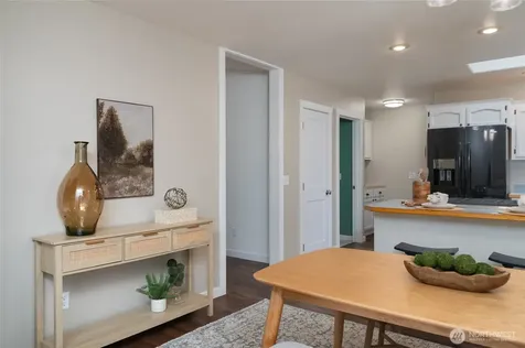 2033 Navy Lane Oak Harbor WA 98277