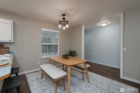 2033 Navy Lane Oak Harbor WA 98277