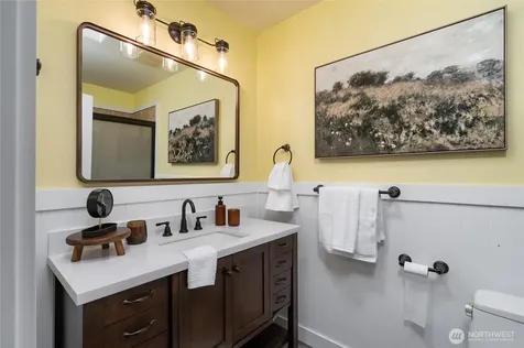 2033 Navy Lane Oak Harbor WA 98277