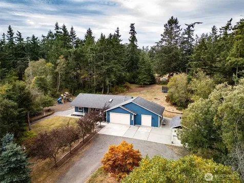 2033 Navy Lane Oak Harbor WA 98277