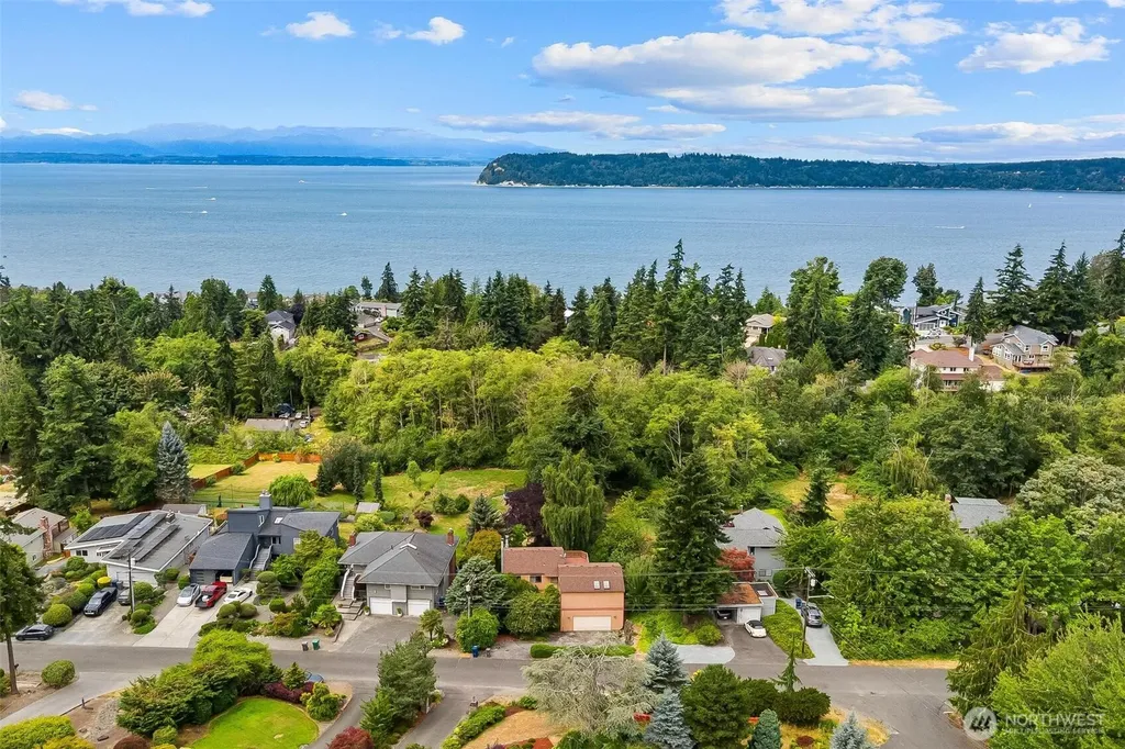 10518 62nd Place W Mukilteo WA 98275