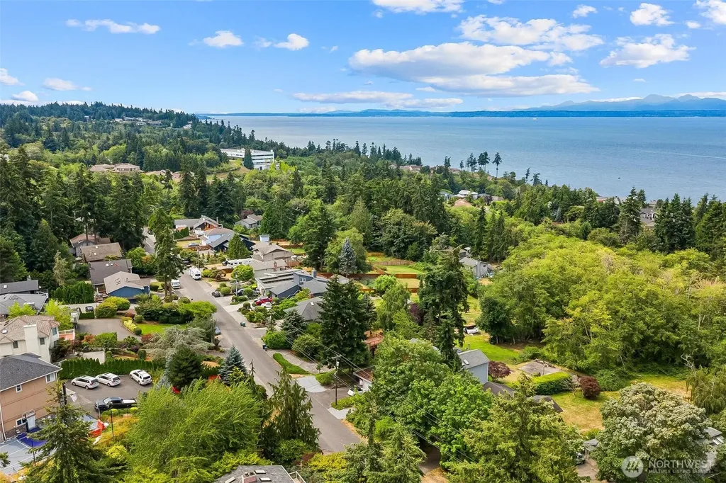 10518 62nd Place W Mukilteo WA 98275