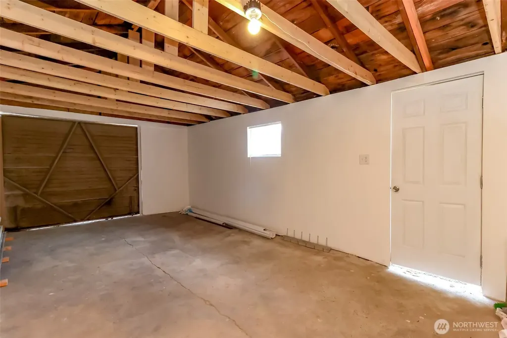 921 E 58th Street Tacoma WA 98404