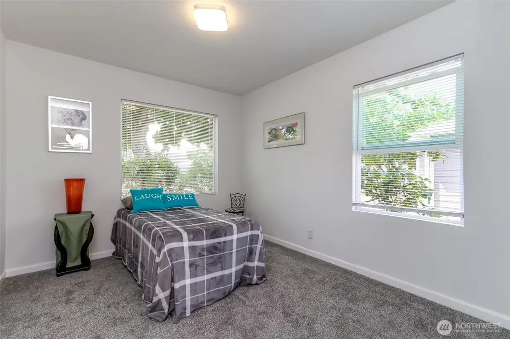 921 E 58th Street Tacoma WA 98404